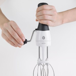 OXO Kézi  tekerőkaros mixer 30,5 cm