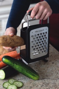 Microplane  4 oldalú rozsdamentes acélból készült reszelő 25,5 cm