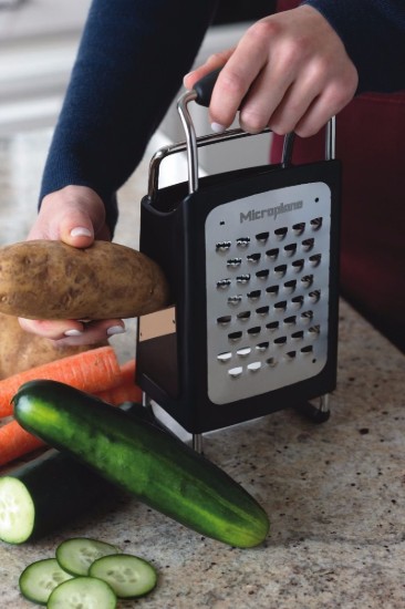 Microplane  4 oldalú rozsdamentes acélból készült reszelő 25,5 cm