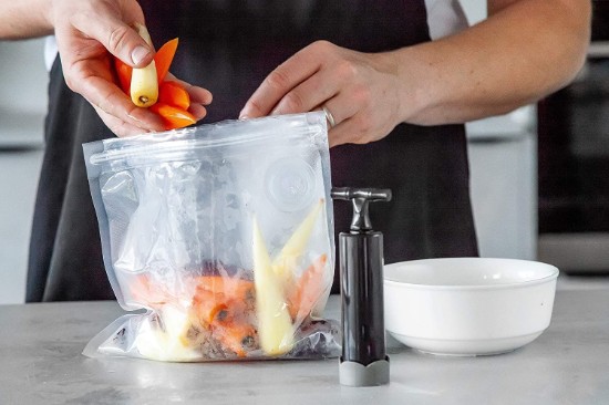 Szett élelmiszerek vákuumban történő csomagolásához, „Master Class” termékcsalád – a Kitchen Craft gyártmánya