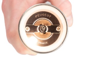 Peugeot "Zeli" elektromos sóőrlő 14 cm, Brushed Chrome