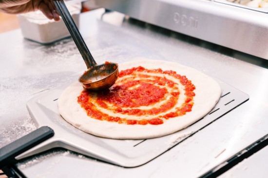 Ooni -  30 cm-es átlyukasztott alumínium pizza lapát