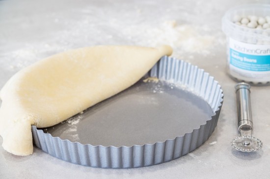 Kitchen Craft -  24,5 cm átmérőjű lepény sütő- acél tepsi