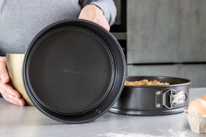 Kitchen Craft 2 db kerek tortasütő tepsi készlet, acél