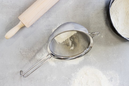 Kitchen Craft finom kúpos szűrő 18 cm
