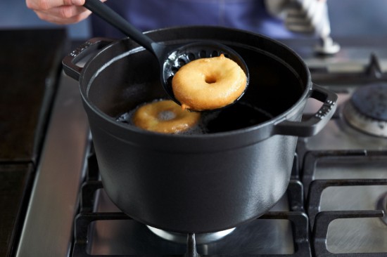 Cocotte edény, öntöttvas, 24cm/4,7L, Black - Staub